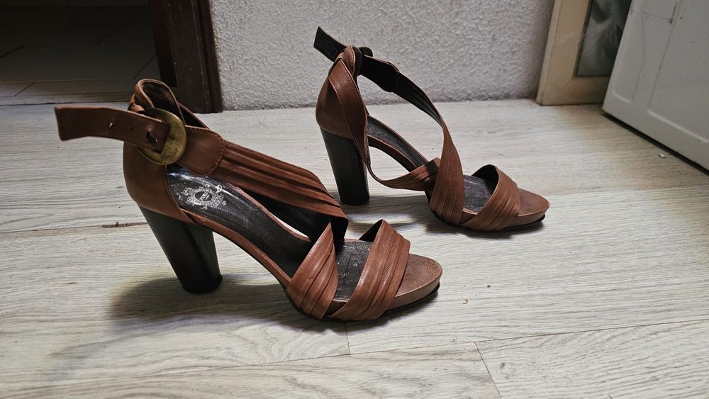 Sapatos em bom estado