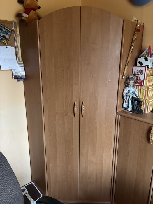 Meble pokojowe młodzieżowe