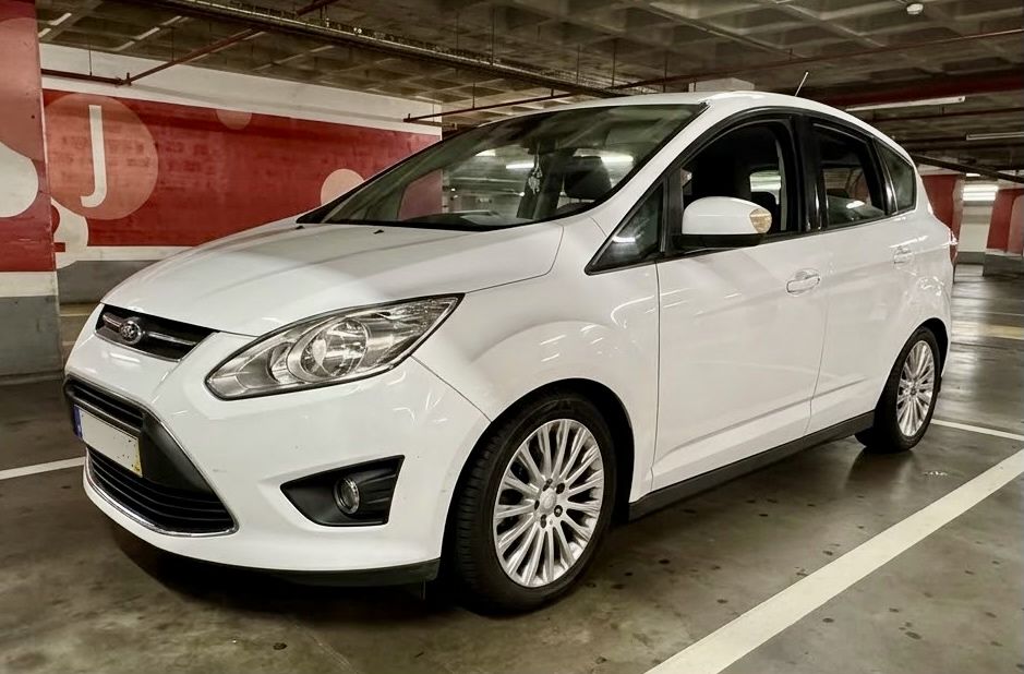 Ford C-Max 1.6 TDCi | 2012 | Espaçoso, confortável e muito bem cuidado