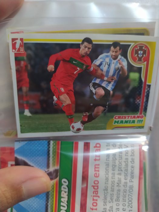 Cromo Cristiano Ronaldo mania recuperado Portugal de ouro