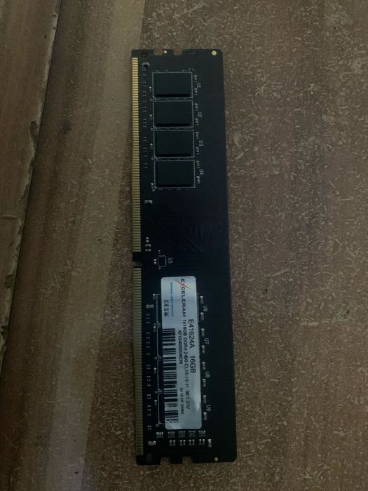 DDR4 объемом 16 ГБ производства Exceleram
