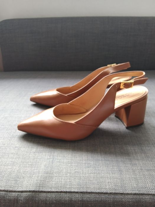 Buty skórzane slingback KAZAR 37