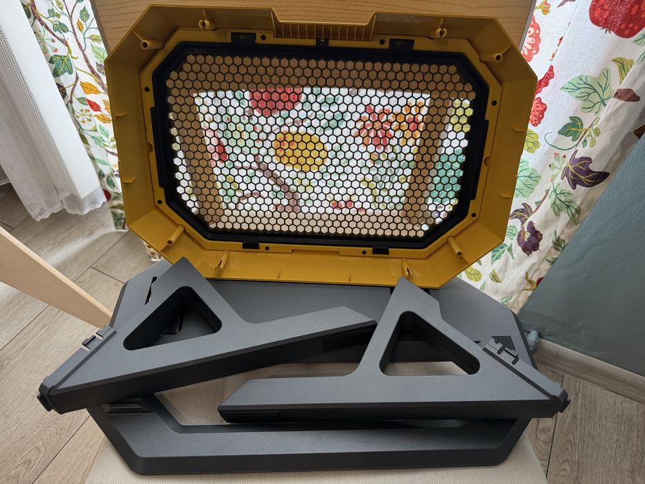 Stojak do obudowy Thermaltake The Tower 600