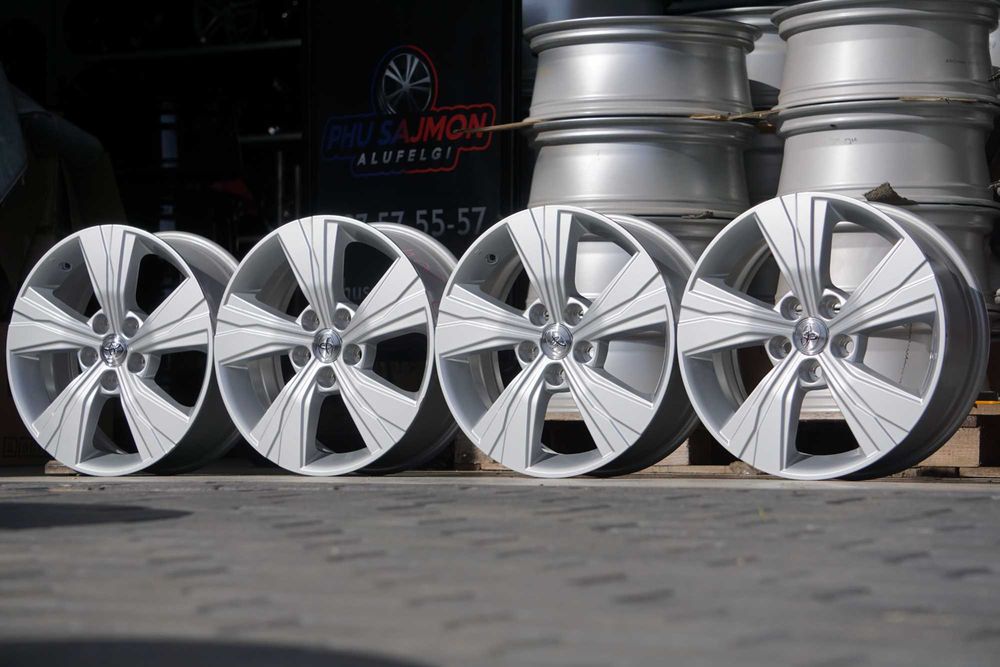 Alufelgi oryginał Toyota 5x114,3 6,5Jx17 et35 cb60,1mm srebrne 2023r!