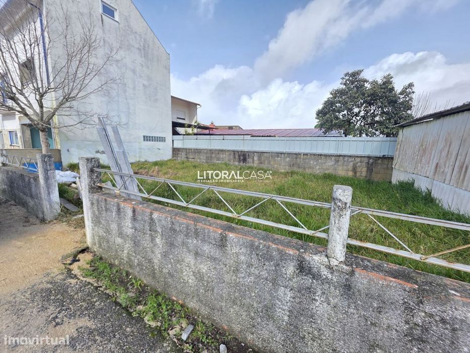 Terreno com 18 metros de frente