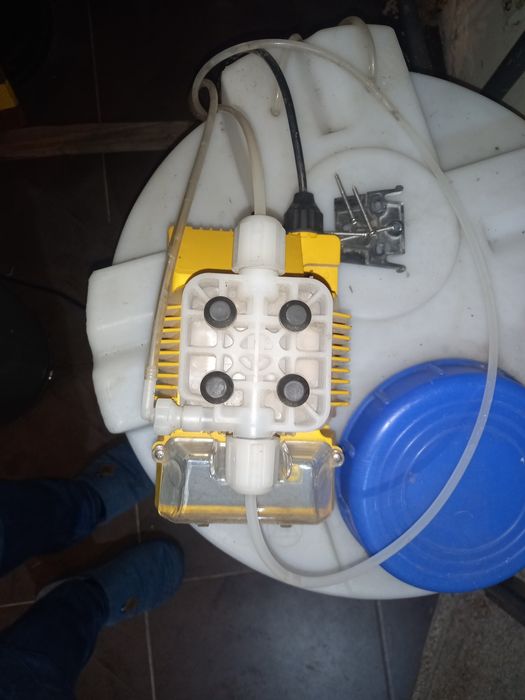 Aparelho para tratamento de águas