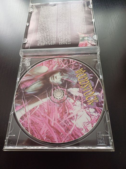 Cd Woodstock- em muito bom estado