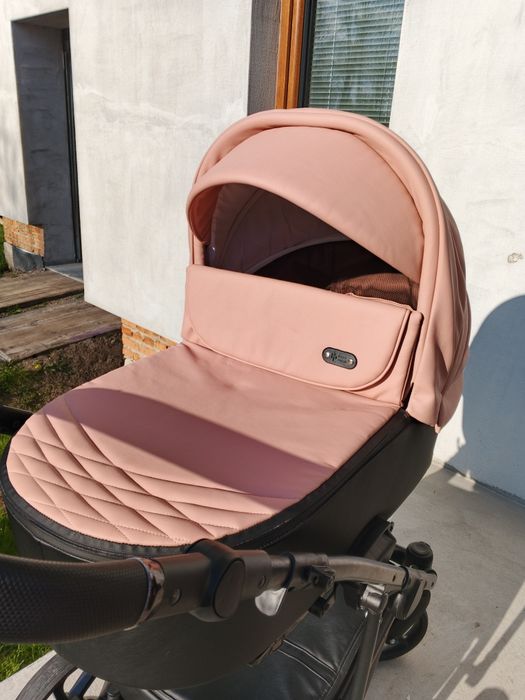 Продам дитячу коляску