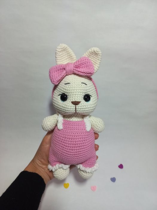В'язаний гачком зайчик