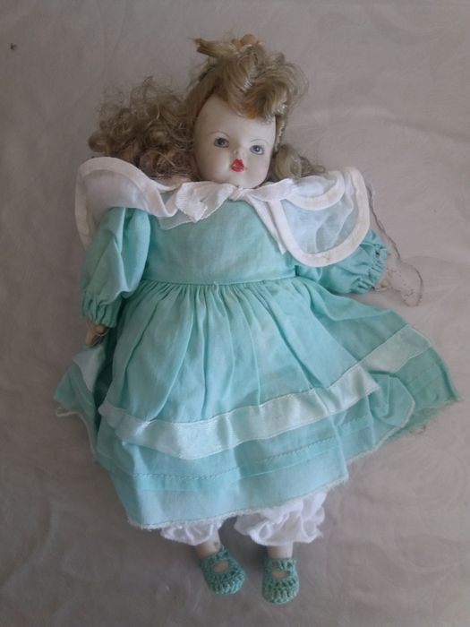 Bonecas porcelana pequenas