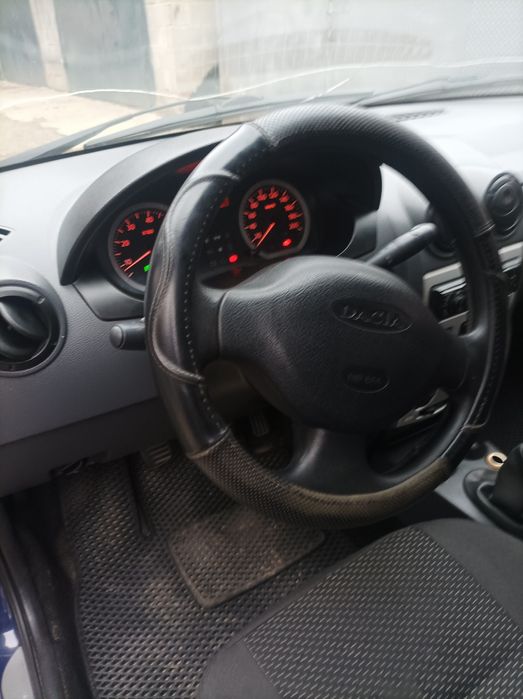 Дачия Логан универсал 2007г