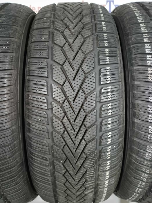 4 шт. 215/55 R17 Semperit Speed-Grip 2 зимові шини б/у