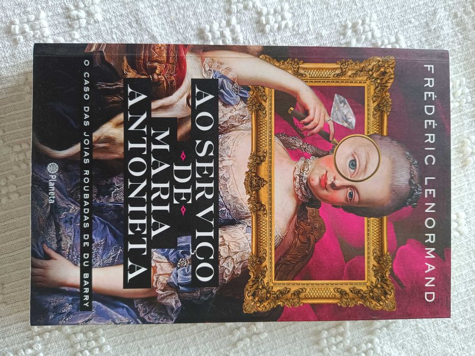 Vendo livro " Ao Serviço de Maria Antonieta"