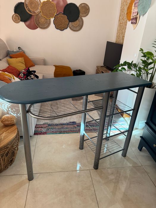 Móvel ilha com arrumação