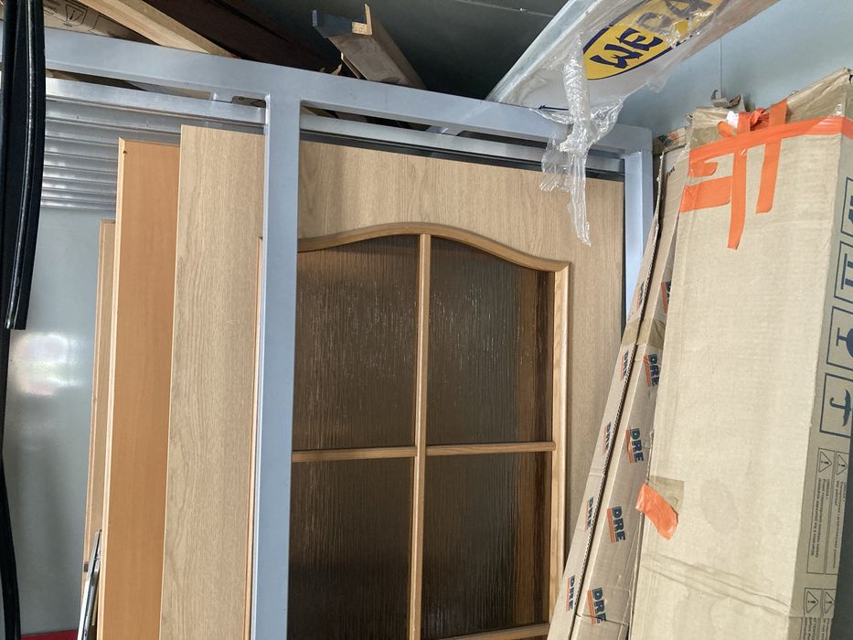 Ekspozytor drzwi wewnętrznych,do expozycji drzwi.