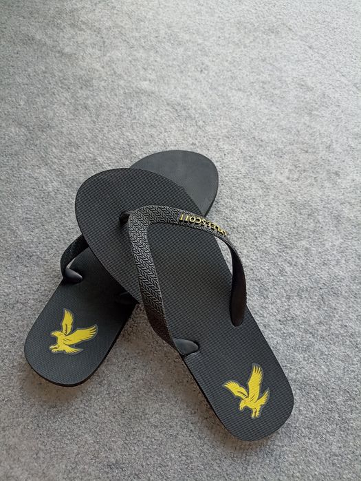 В'єтнамки.  LYLE& SCOTT