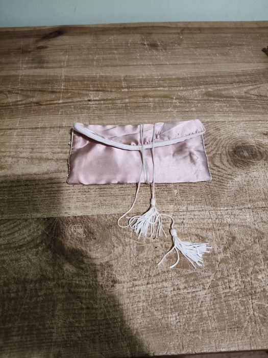 Różowa kosmetyczka 6