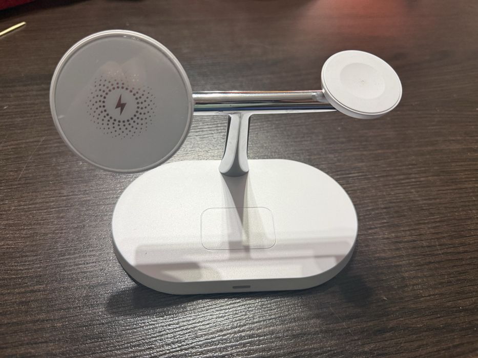 Stacja ladujaca magsafe iphone