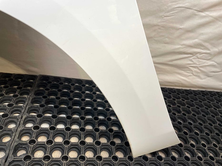 Błotnik przód przedni lewy opel astra v k kod lakieru: y40r 2015-