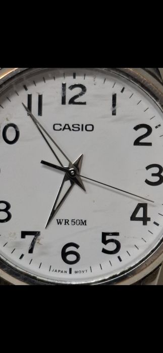 Zegarek Casio 1330 5 bar używany