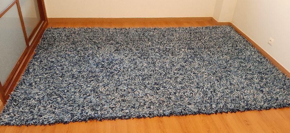 Large Blue Rug434974401443276801