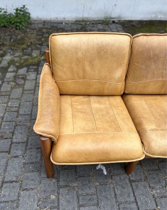Mid century zestaw: sofa / fotel / podnóżek. Skóra bawola