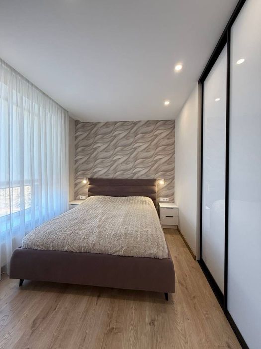 Продається стильна 2 кімнатна квартира в клубному будинку поблизу Цент