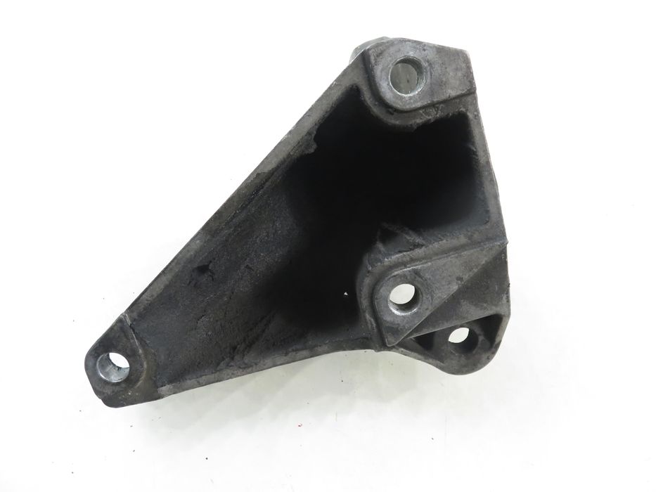 Łapa Skrzyni Vw Passat B5 1.9 Tdi