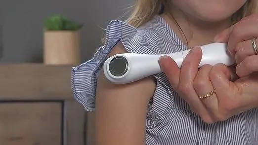 Вибромассажер против укусов, раздражение насекомых, комаров, пчел