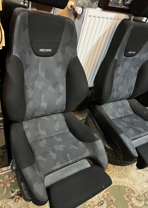 Recaro prawy i lewy pompowane fotele niskie