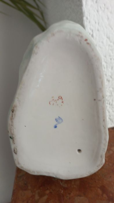 Figurka kobiety stara