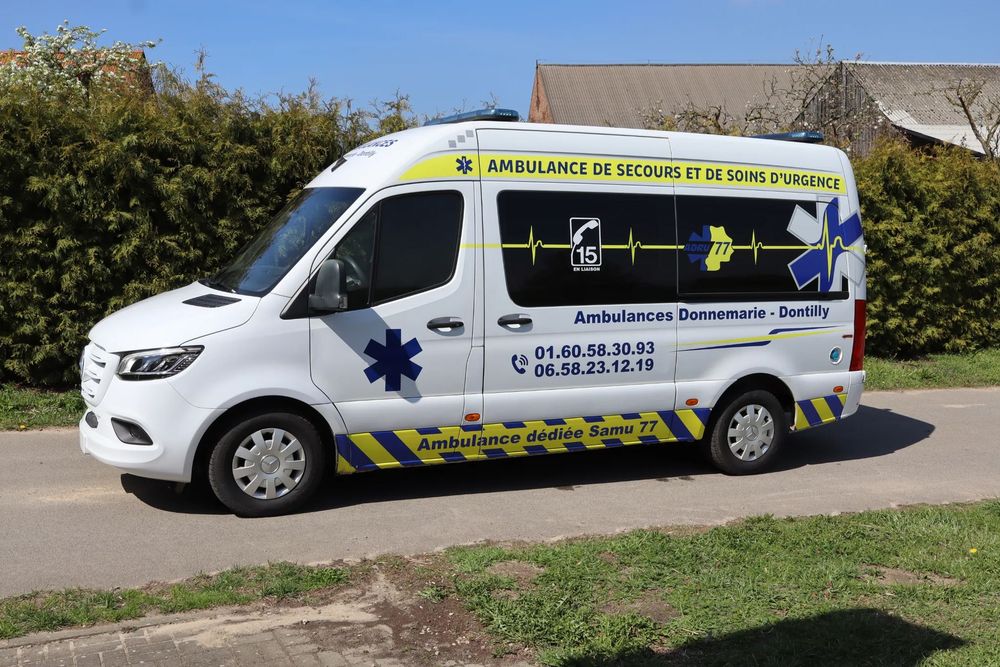 Mercedes-Benz Sprinter 319  Ambulans