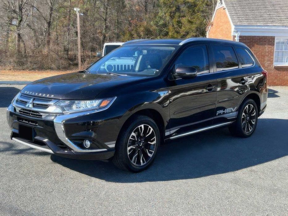 Mitsubishi Outlander PHEV SEL      2018