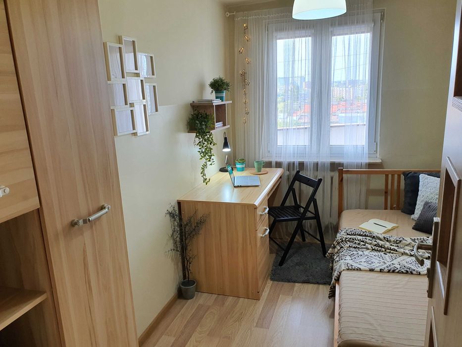 Pokój jednoosobowy, 3 przystanki do Dworzec Główny, pokój blisko Uczelni i Centrum, ul. Wileńska 9A