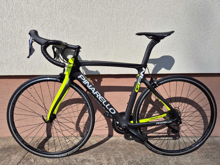 Rower szosowy Pinarello Gan, full carbon, Shimano 105, powystawowy