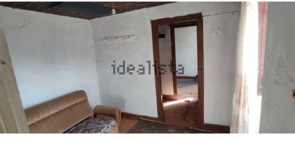 Moradia vende-se perto de Vila de Rei