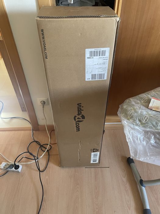 Movel aparador, sala corredor ou cozinha, bastante robusto, novo