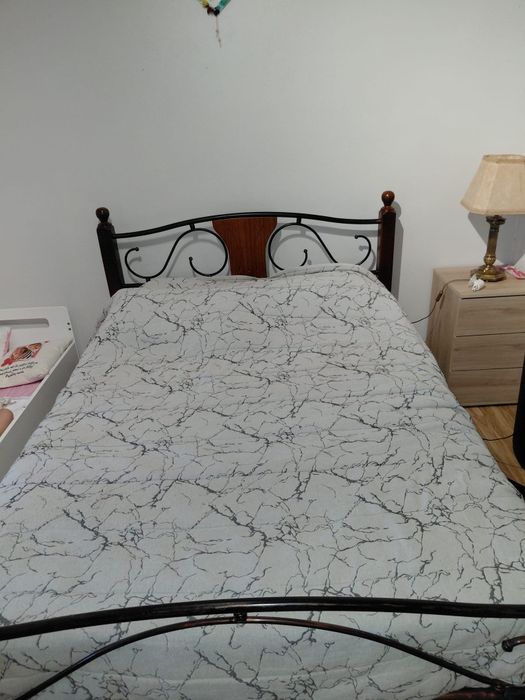 Vendo cama de casal