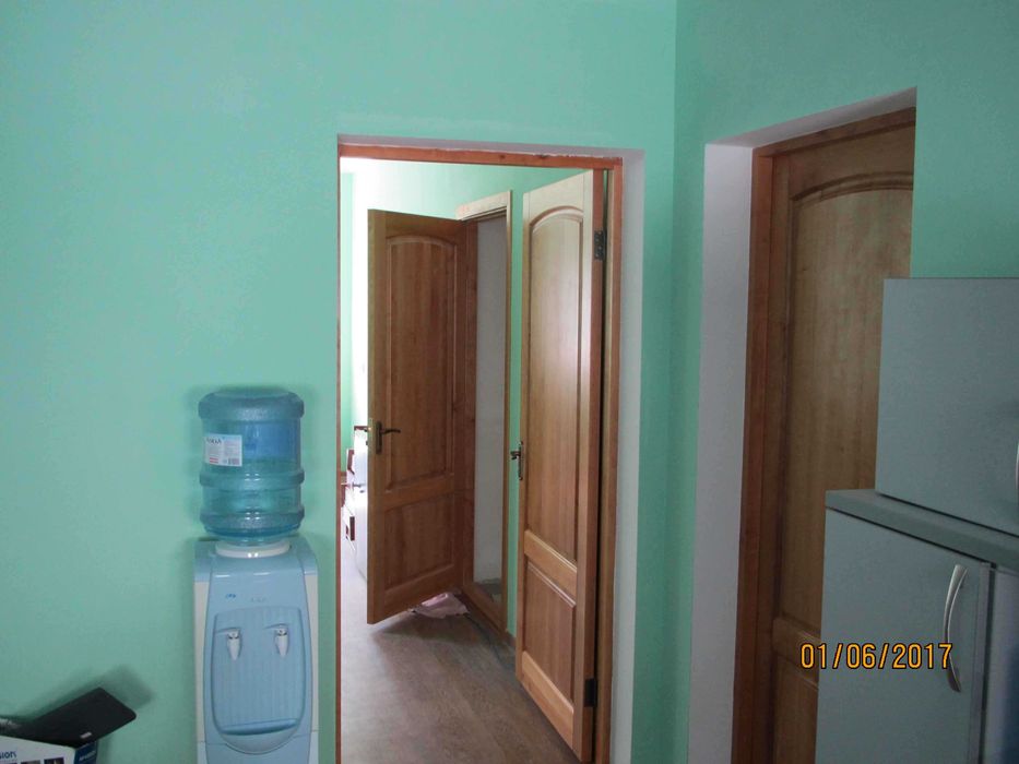 Центр офісна будівля 300 кв.м. гарний стан фасад ціна 650 у.е./кв.м.