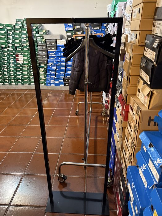 Charriot em Metal e Cobre e Charriot Aluminio