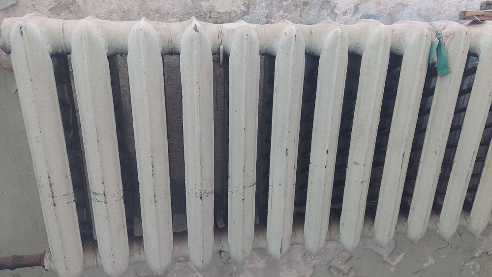 Батареї чугунні б/у