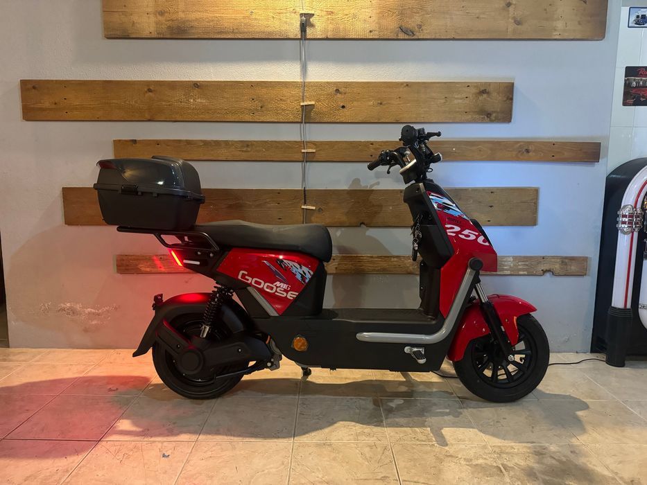 Scooters sem carta Vortex Mig 72v financiamento