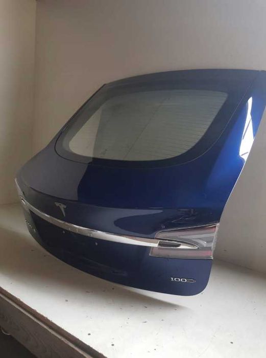Кришка багажника Tesla Model S разборка