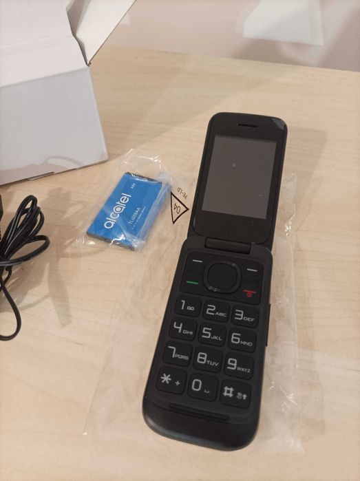 Telemóvel TCL Alcatel 2057D (2.4'' - Branco) - NOVO