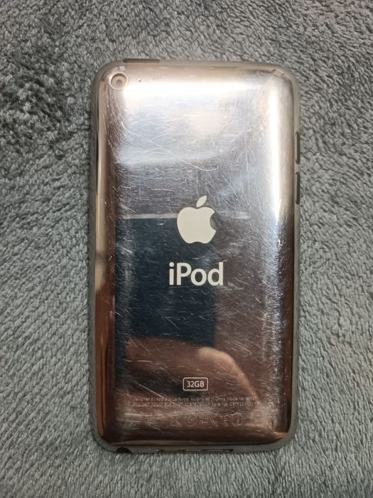 Продам ipod touch 4 32 gb