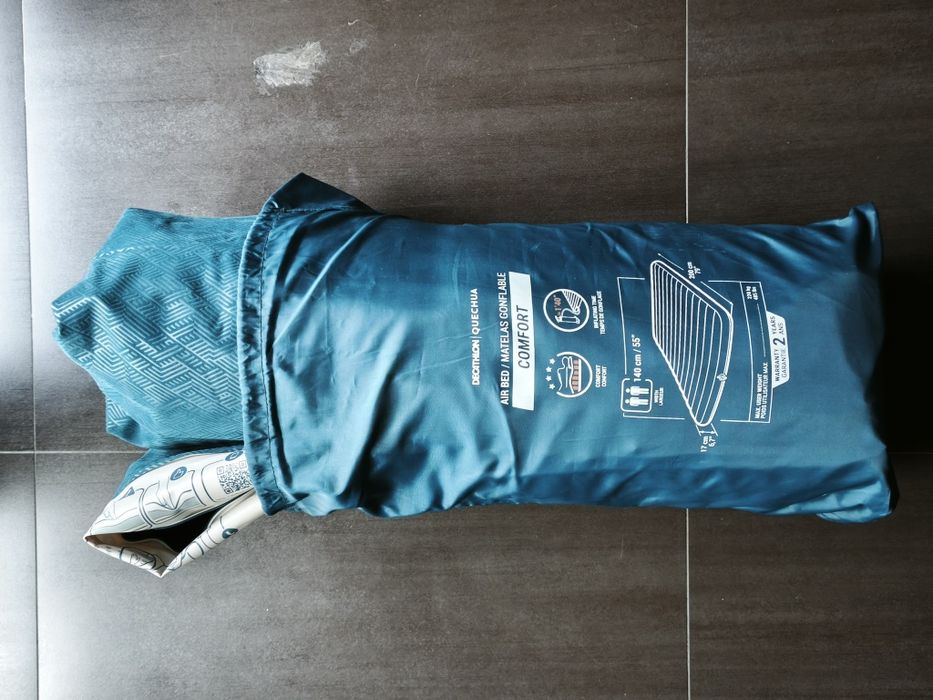 Colchão Quechua de encher e bomba manual, usado apenas 2 vezes