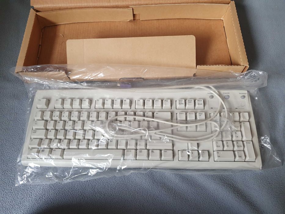 Teclados: BTC, Compaq, HP, Key Tronic, Logitech, Microsoft, NEC, NMB