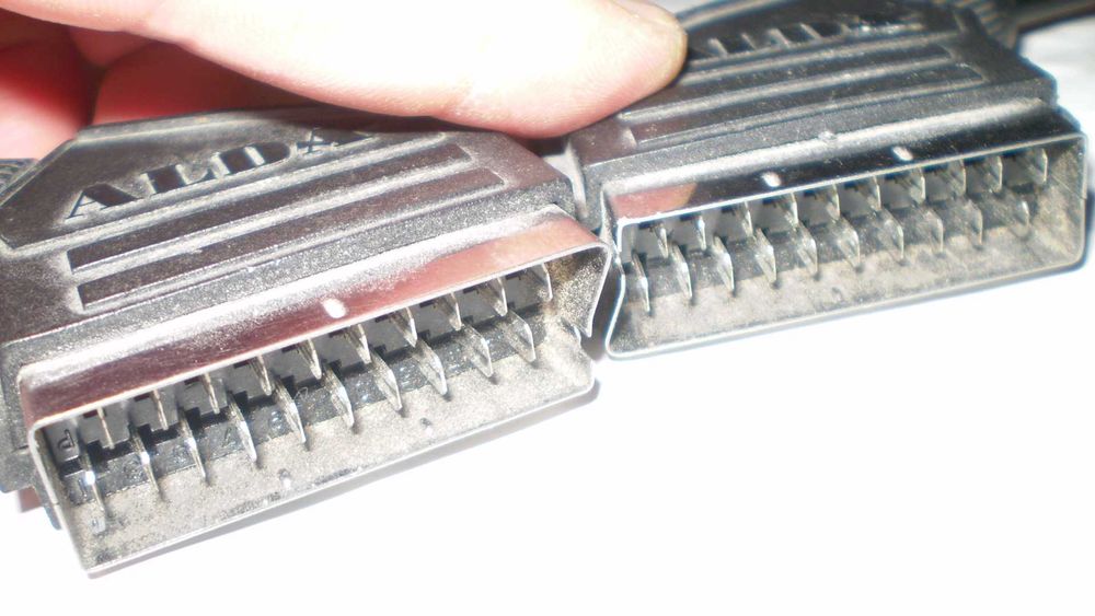 Кабель SCARTи др шнуры для TV ,DVD, ПК.Недорого.