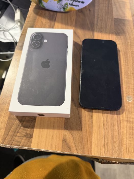 Iphone 16 com fatura  e garantia