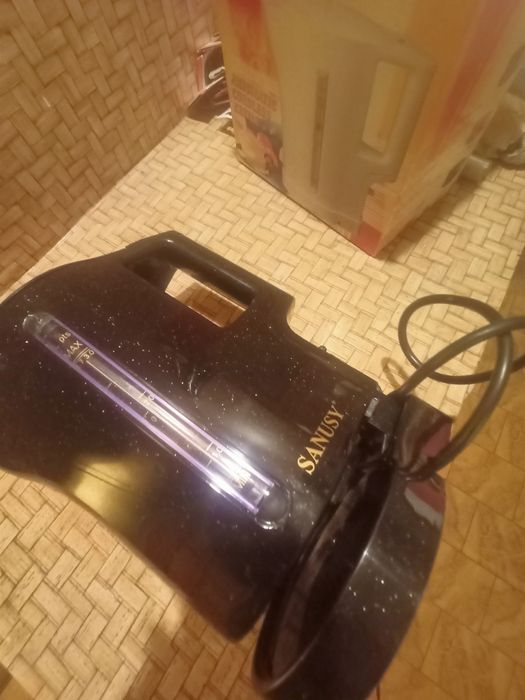 Електрочайник новий